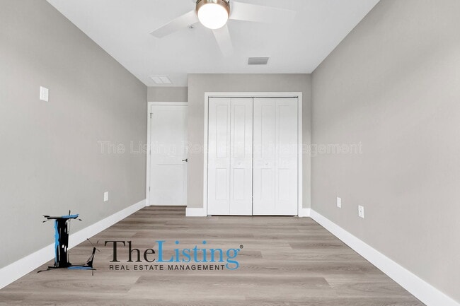 Building Photo - 39 SE 15th Terrace