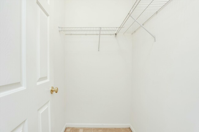 Building Photo - 3187 Camden Dr