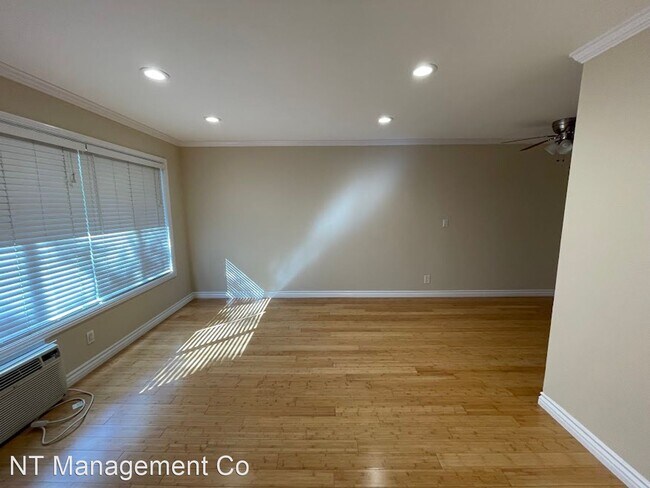 Building Photo - 1 br, 1 bath Apartment - 10876 Palms Blvd....