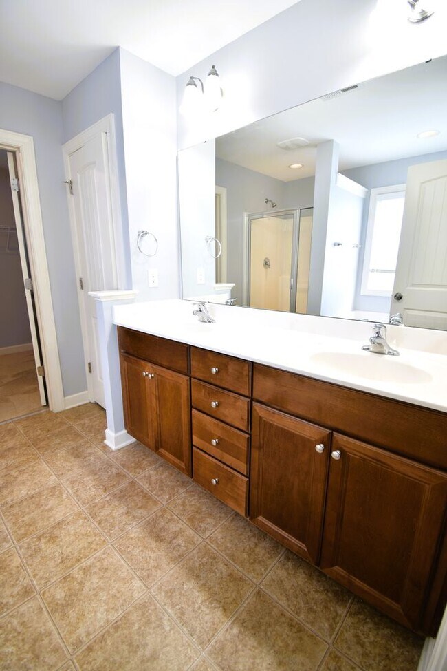 Building Photo - 54 Pittfield Run