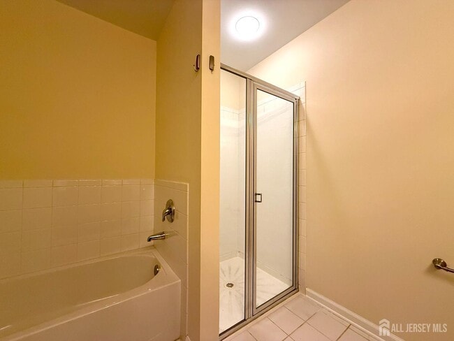Building Photo - 1315 Fernwood Ct
