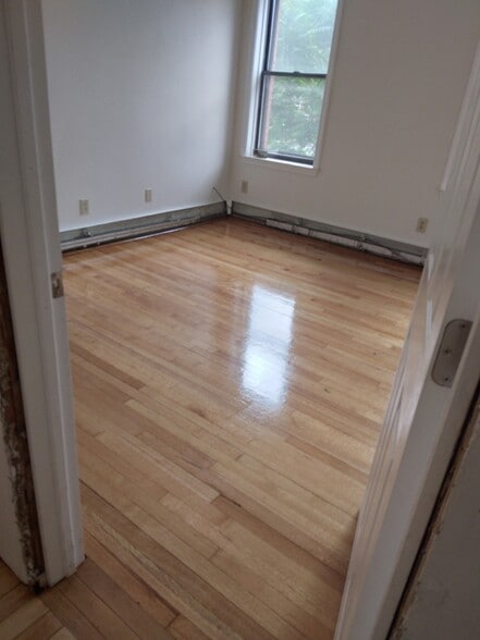 Bedroom 2 - 29 William St