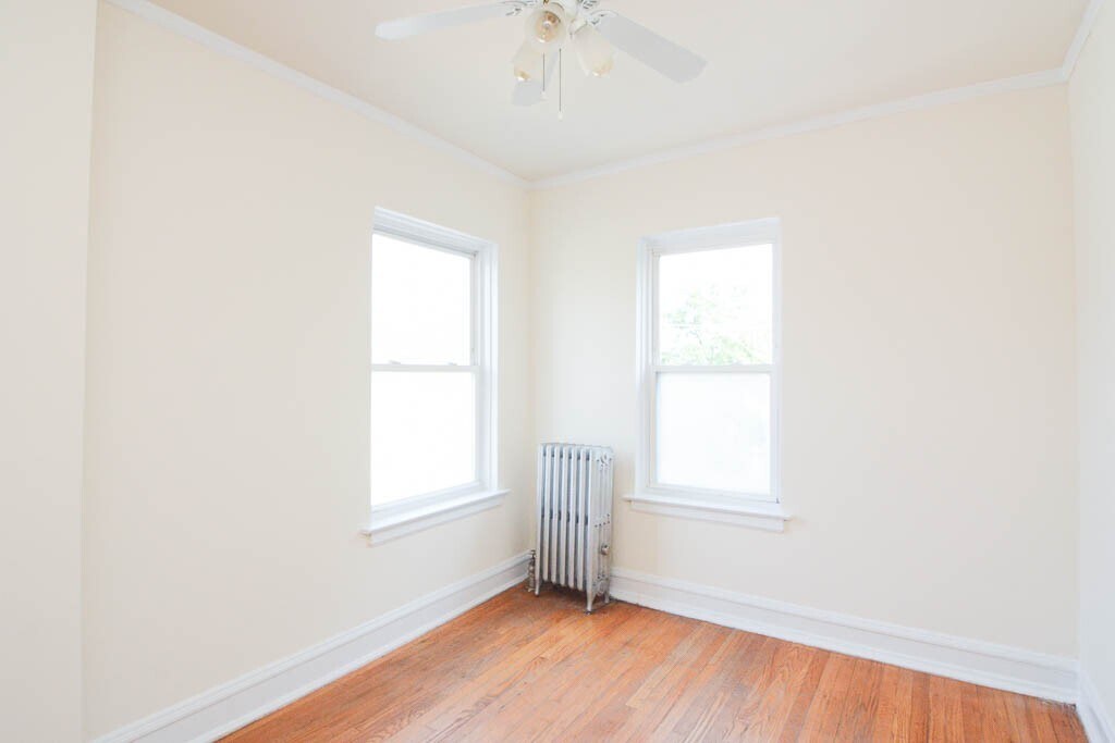 Building Photo - 2942 N Albany Ave