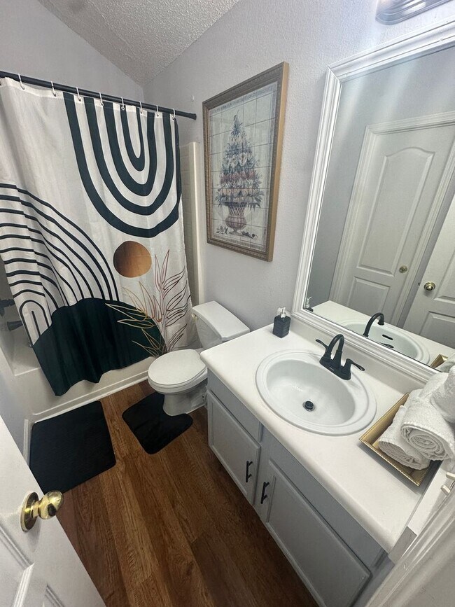 Building Photo - Charming 3 Bedroom, 2 Bath Home in Union C...