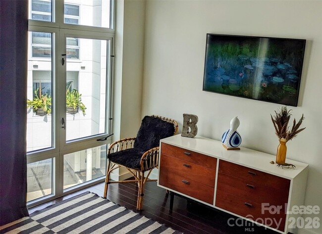 Building Photo - 341 Viburnum Way Ct