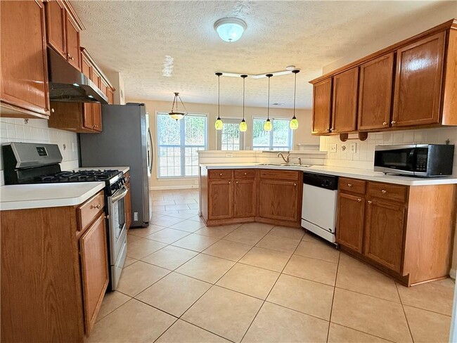 Building Photo - 975 Brushy Creek Ct