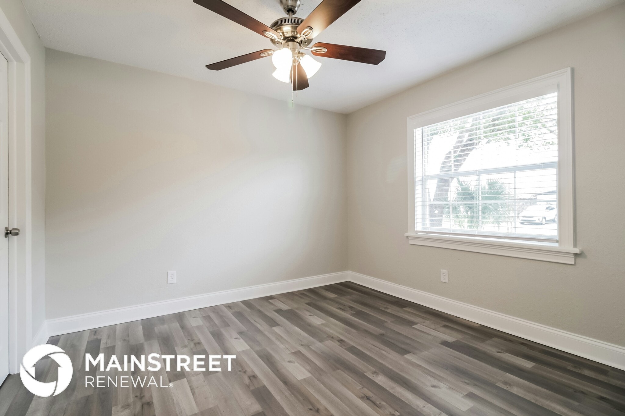 Building Photo - 3977 Kingsport Dr