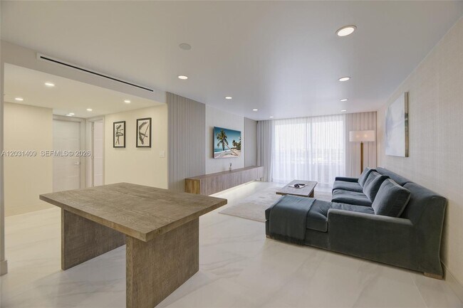 Building Photo - 600 Three Islands Boulevard