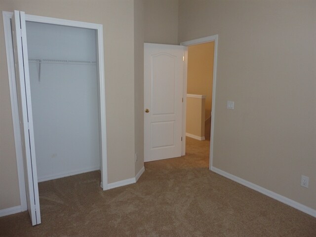 Building Photo - 18110 Birdwater Dr