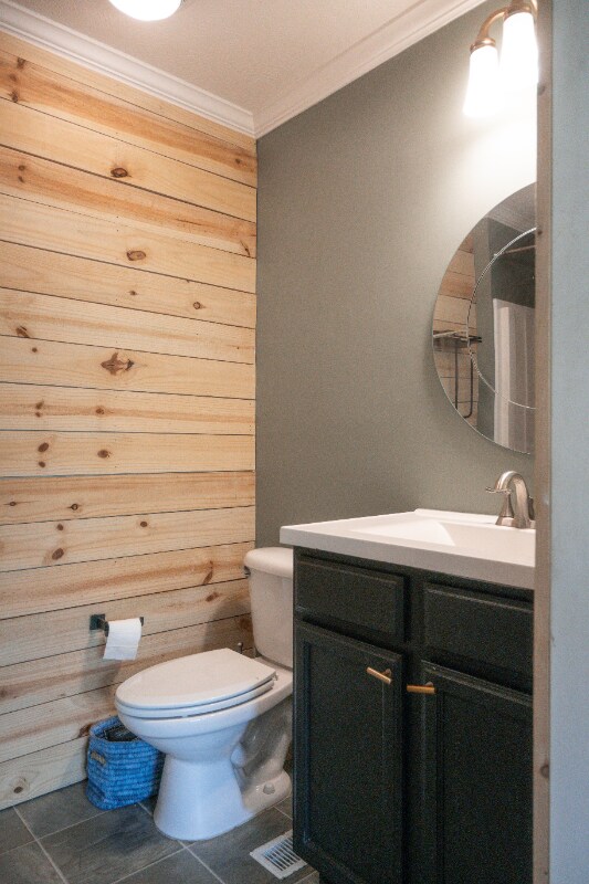 Building Photo - 24 Oakcrest Dr