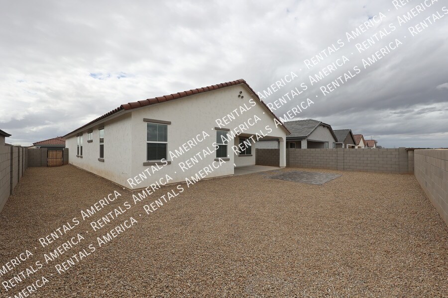 Building Photo - 1142 E Westwood Dr