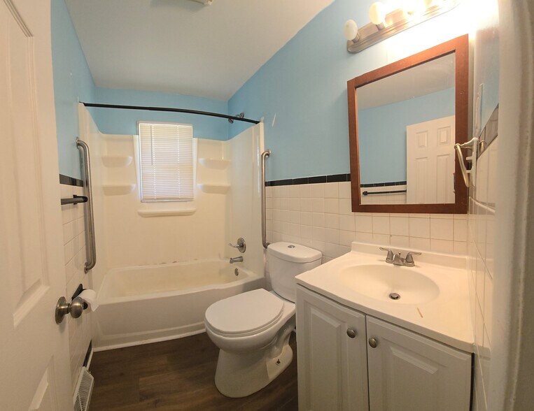 Building Photo - 7161 E Pleasant Run Pkwy S Dr