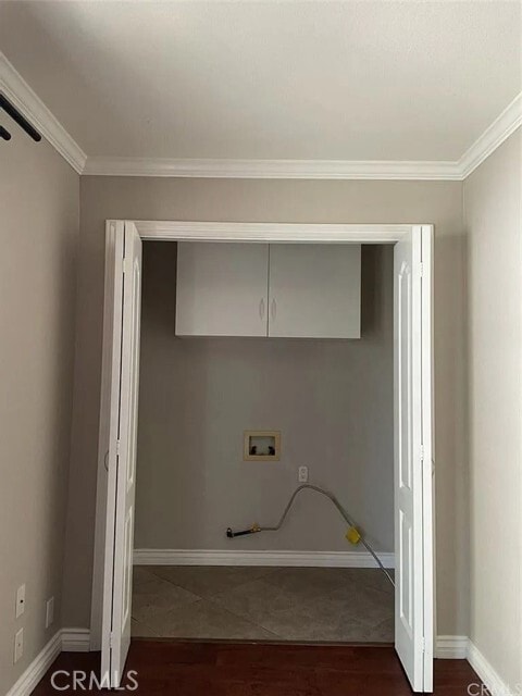 Building Photo - 1049 Evergreen Ct