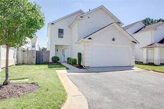 Building Photo - 708 Fallcreek Run