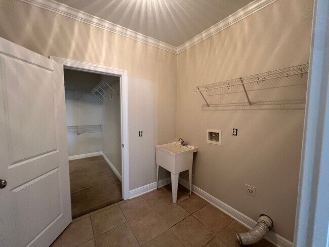 Building Photo - Valley Chase Subdivision