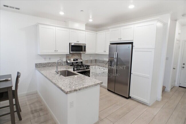 Building Photo - 22728 Harmony Dr