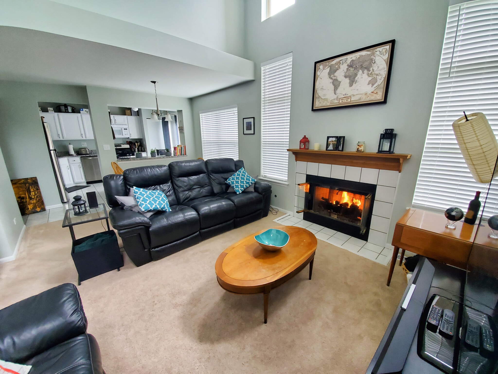 Family room - 344 S Lancelot Ln