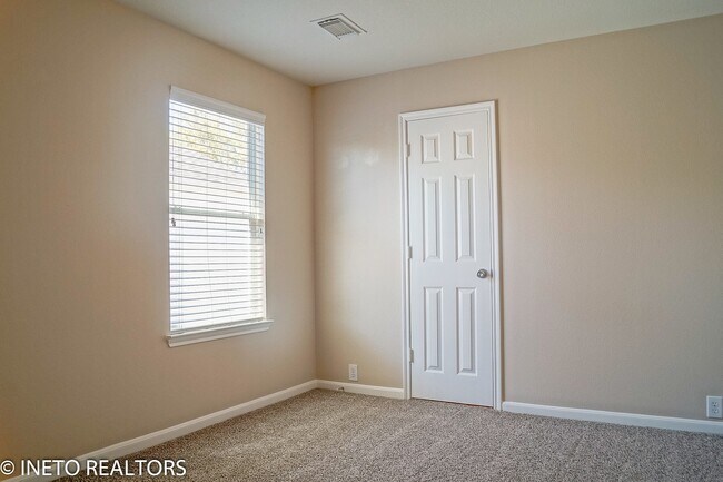 Building Photo - 2819 Foster Hill Dr