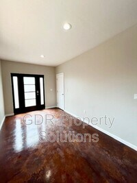 Building Photo - 2530 Veranda Rd NW