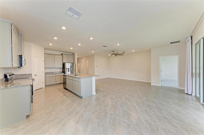 Building Photo - 12432 Dora Trl
