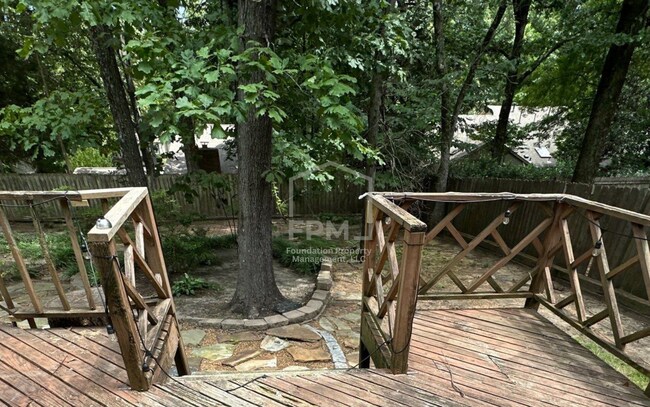 Building Photo - 8559 Chippingham Dr