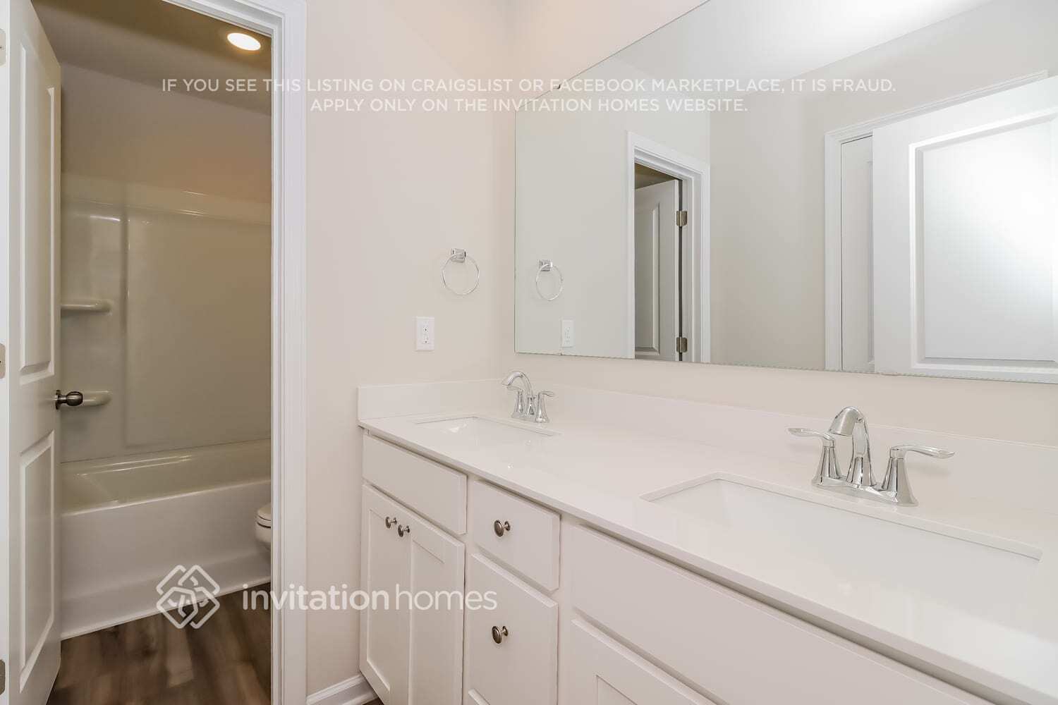 Building Photo - 121 Hazelnut Wy