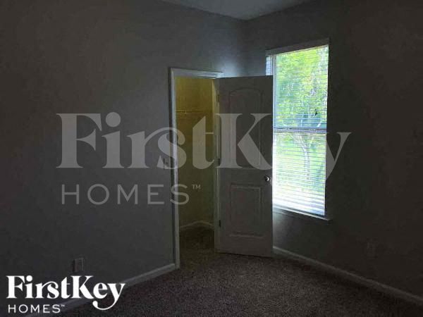 Building Photo - 1298 Easterwood Blvd