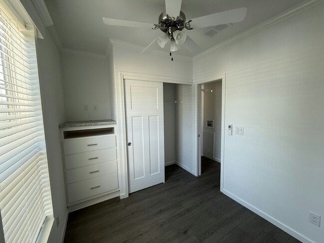 Building Photo - 7250 FL-44