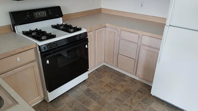 Building Photo - 1571 Elcadore Dr