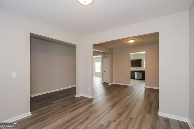 Building Photo - 167 Aberdeen Way
