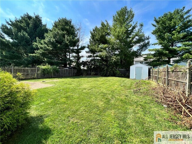 Building Photo - 15 Jeffrey Cir