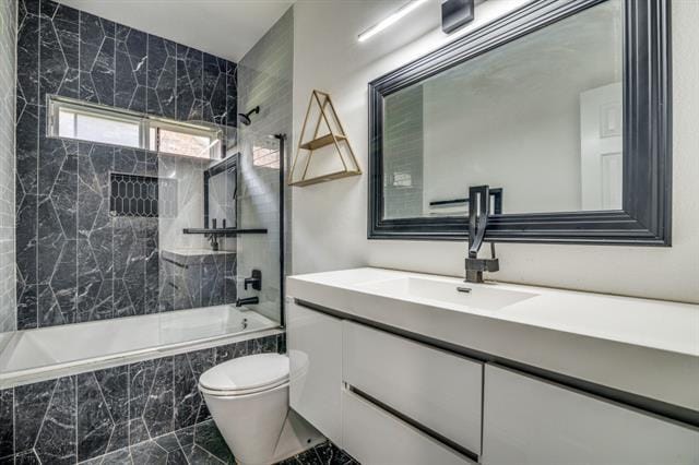 Building Photo - 4814 Clay Dr