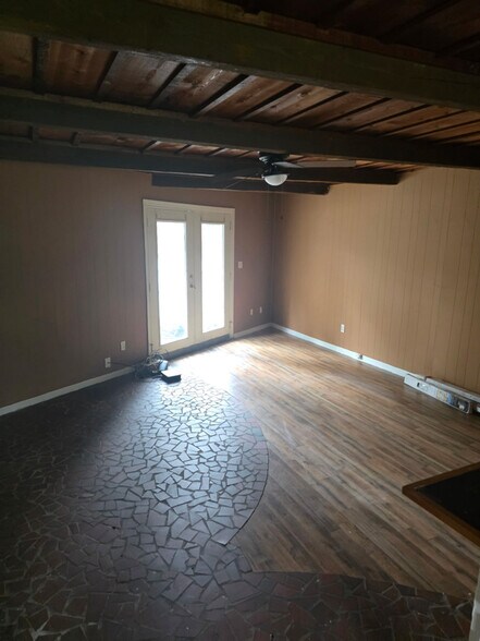 Building Photo - 4333 Sherwood Forest