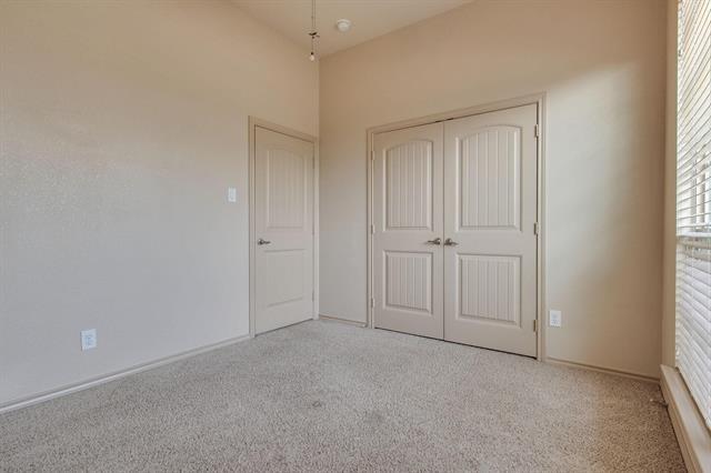 Building Photo - 3237 Buckthorn Ln