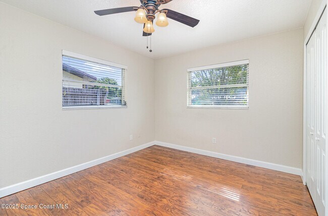 Building Photo - 870 N Carpenter Rd