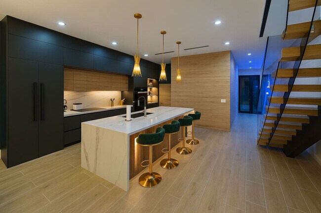 Building Photo - 1812 Miami Rd