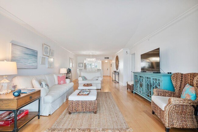 Building Photo - 3310 S Ocean Blvd