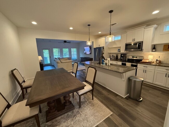 Building Photo - Charming 3BR House in Opelika