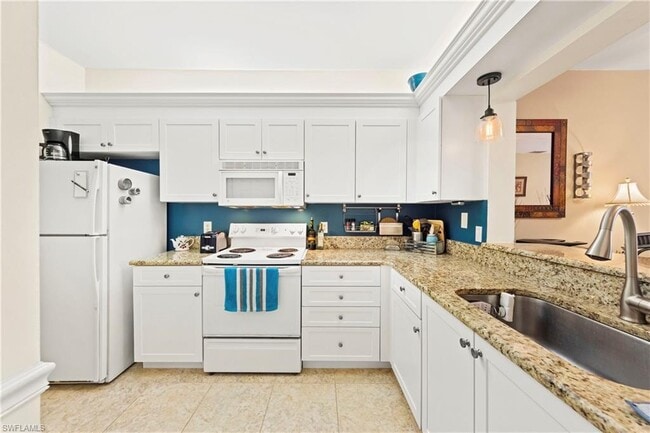 Building Photo - 14960 Vista View Way