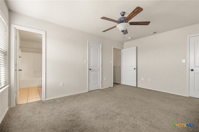Building Photo - 570 Creekside Cir