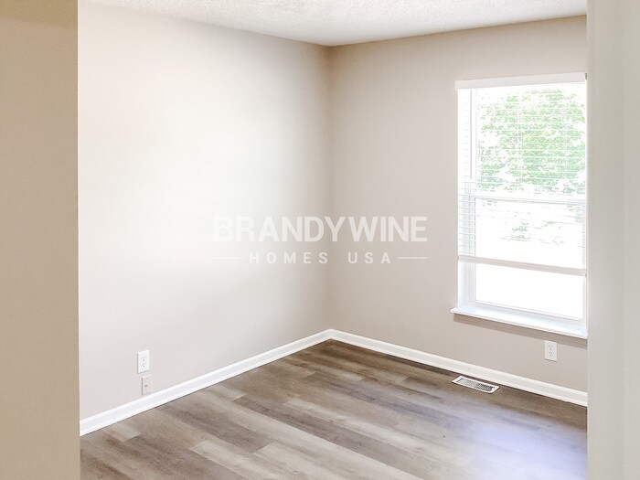 Building Photo - 18619 Woodruff St