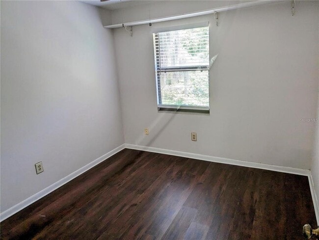 Building Photo - 5401 Bayshore Blvd