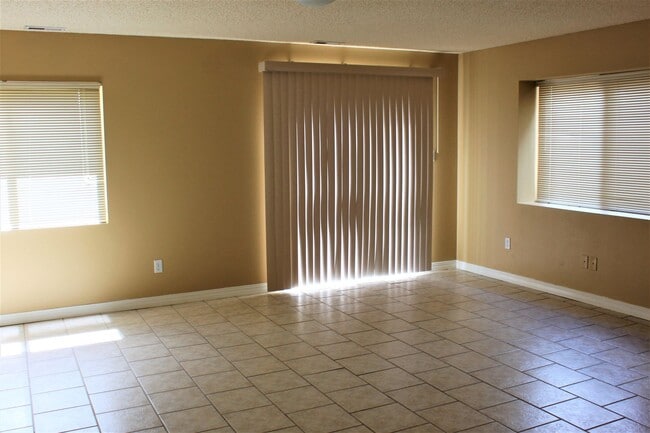 Building Photo - 8236 Radclff Drive