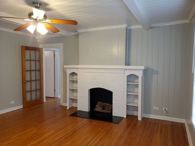 Building Photo - Great older home in Gastonia near Westfield Mall and Hospital