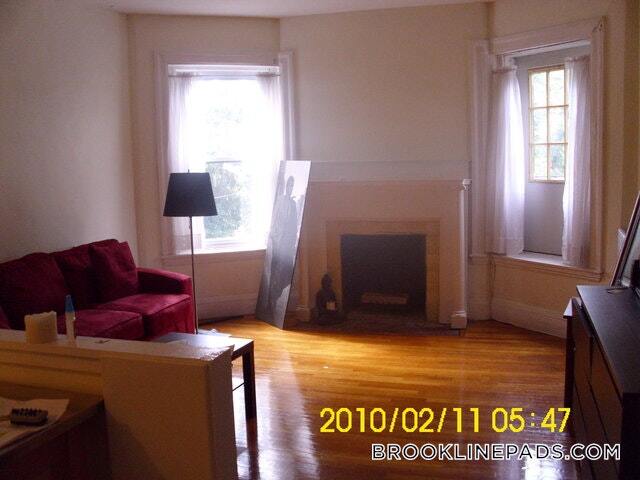 Primary Photo - 1071 Beacon St