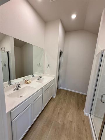 Building Photo - 14123 Maida Dr