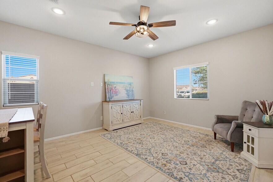 Building Photo - 3017 N Majestic Ct