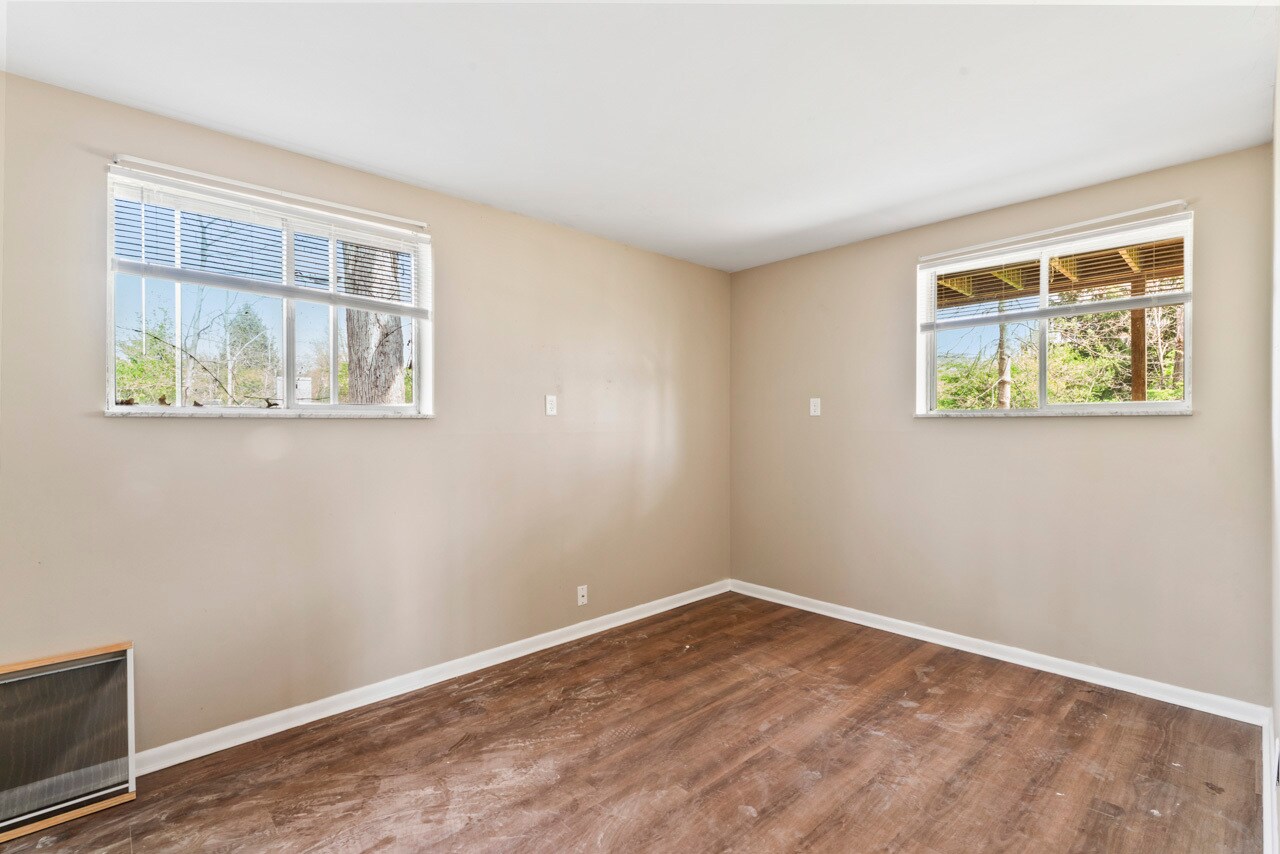 Building Photo - 4308 W Burton Dr