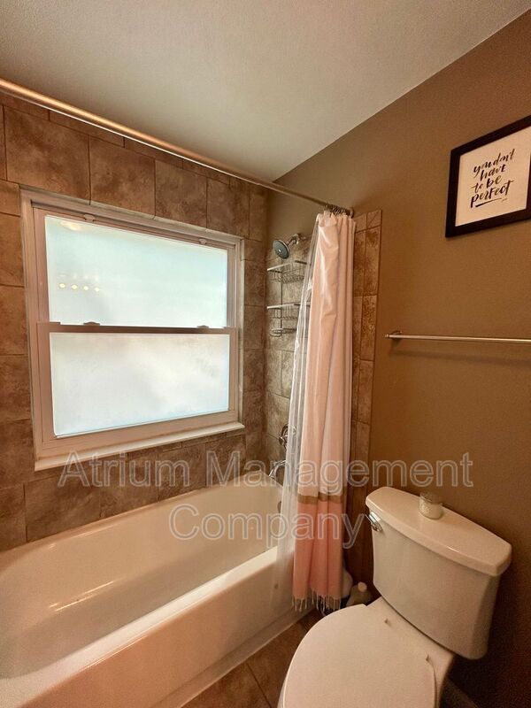 Building Photo - 2400 Feather Sound Dr