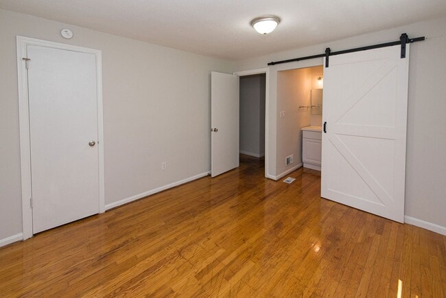 Building Photo - BRIDGETOWN- 3BEDROOM 1BATH W 1 CAR BUILT I...